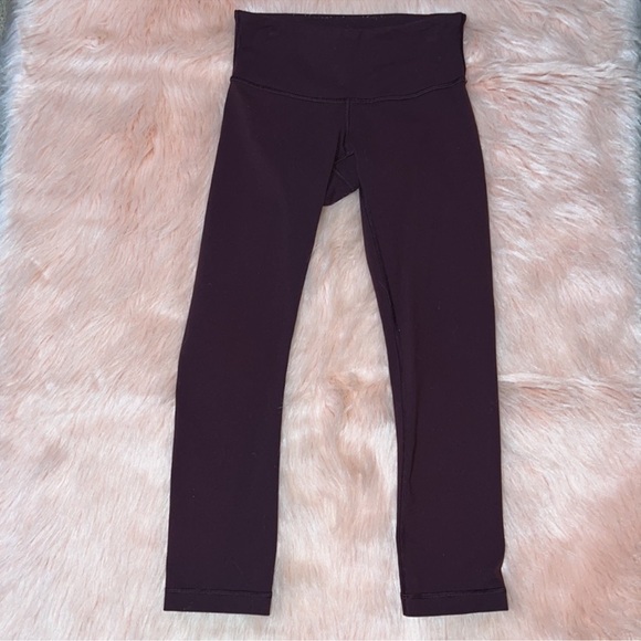 Lululemon Wunder Under Crop Plum leggings size 2 - Picture 5 of 11